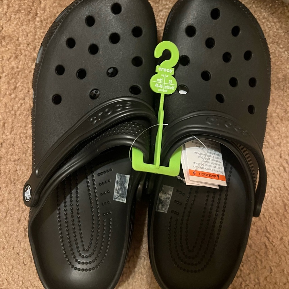 NWT men's crocs
